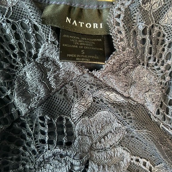 Natori Night Gown - Picture 3 of 3